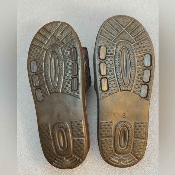 BYRIVER Reflexology Acupressure Plantar Fasciitis Relief Slipper Slides - Picture 4 of 4